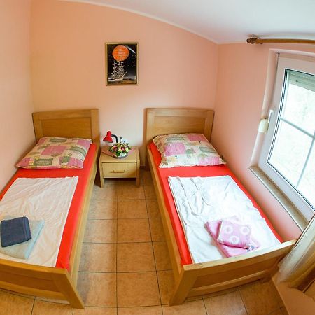Guest House Almond Бечичи Экстерьер фото
