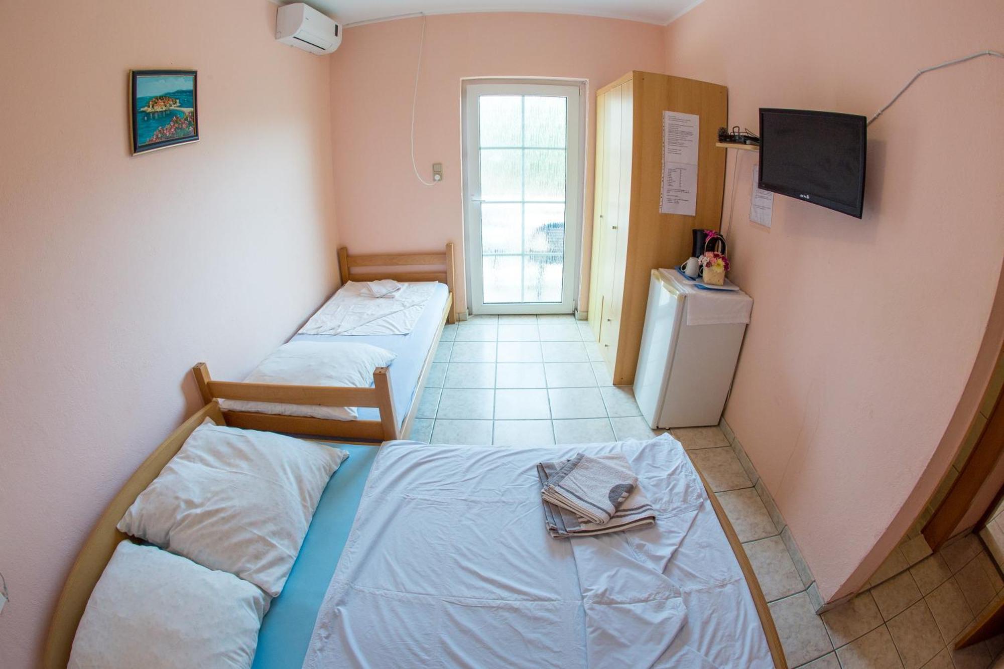 Guest House Almond Бечичи Номер фото