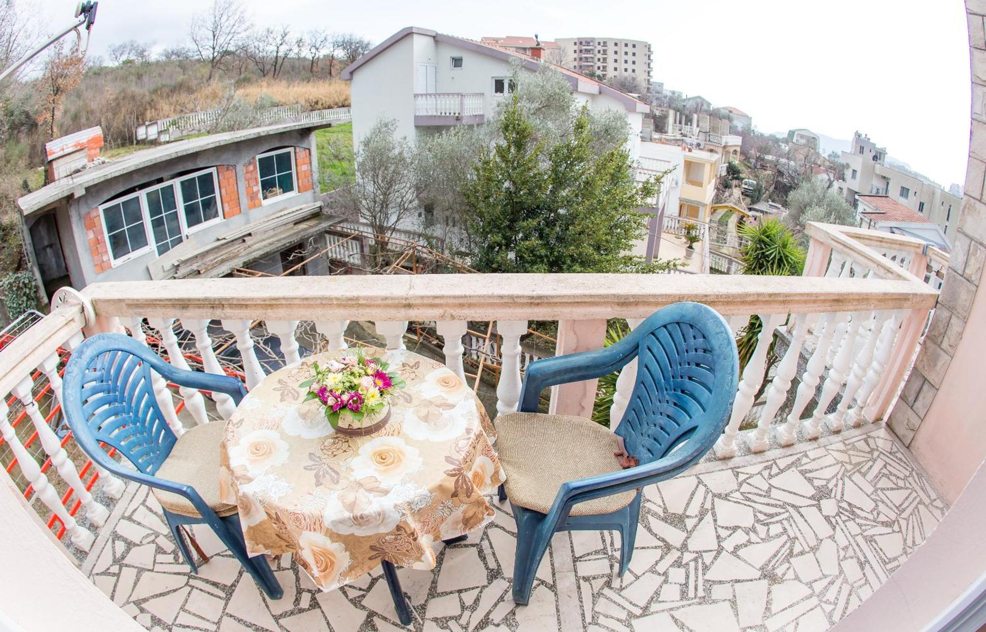 Guest House Almond Бечичи Экстерьер фото