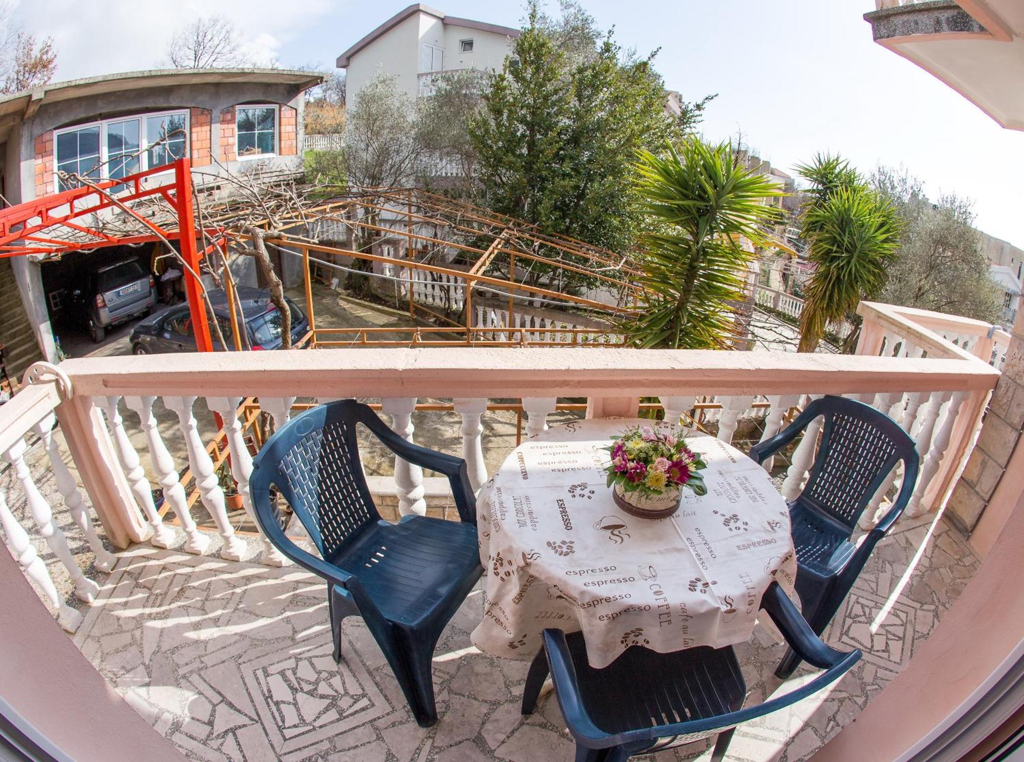 Guest House Almond Бечичи Экстерьер фото